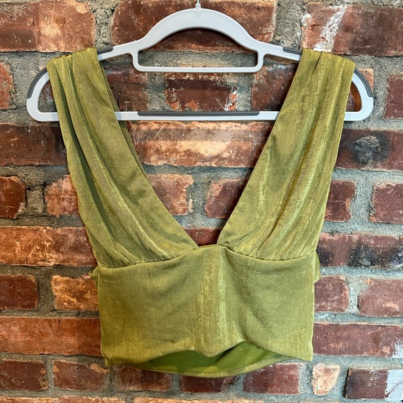 Et Clet Sage Plunge Neck Crop Top - Picture 3 of 4